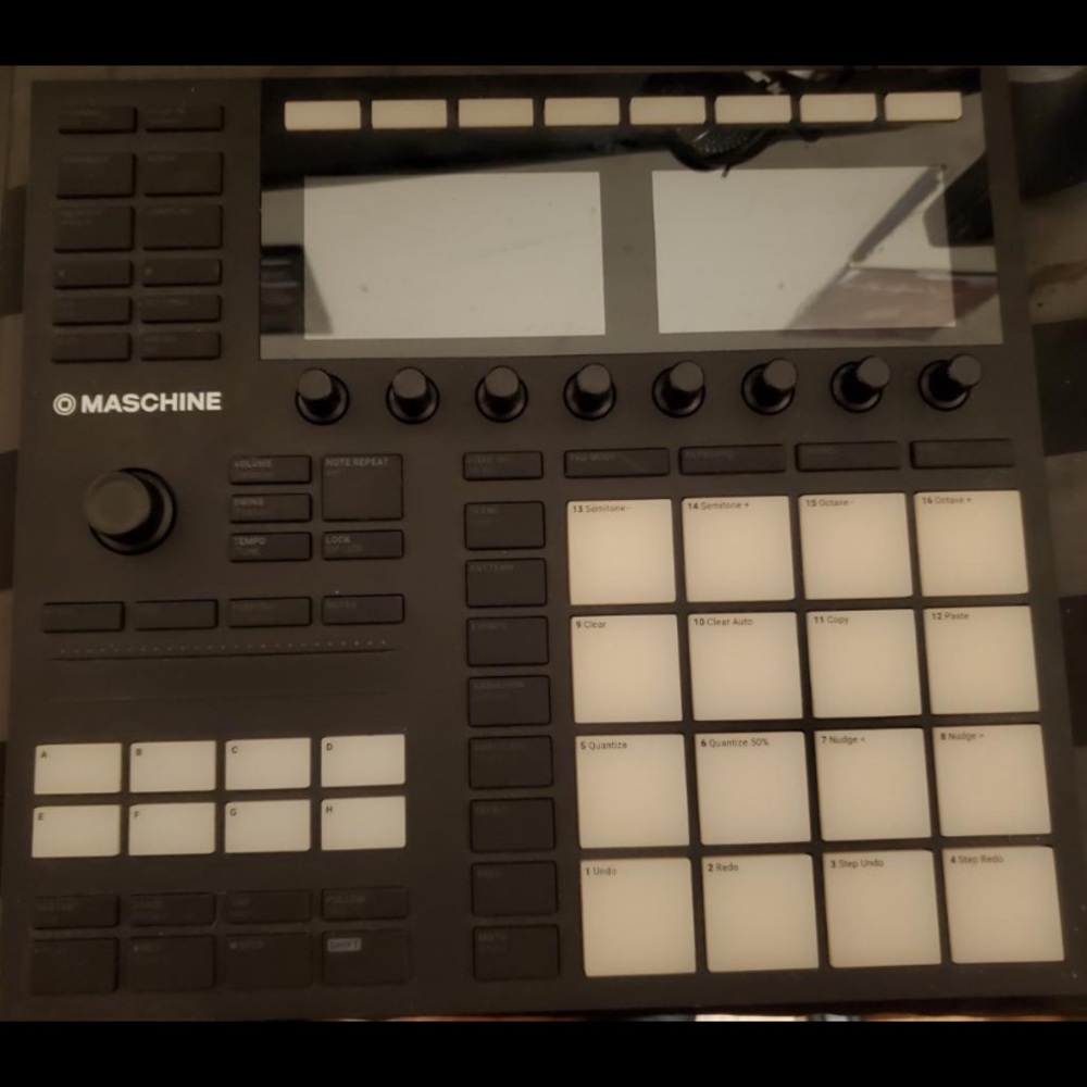 Native Instruments MASCHINE MK3 - Picture 2 of 4